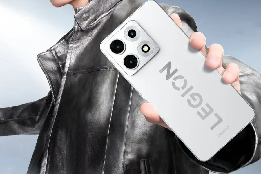 Lenovo Returns to Smartphones with Legion Y70 Gaming Phone