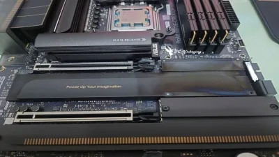 RTX 5090 Heat Discolors High-End Motherboard After Six Months