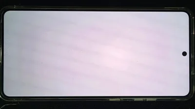 Galaxy S26 Ultra Users Report Red Tint on Display; Samsung Investigates
