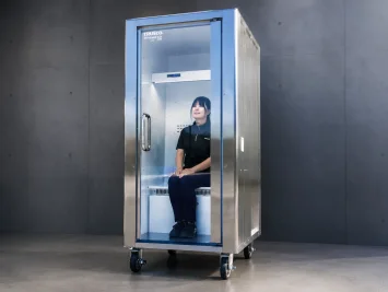 Japan Unveils Human Refrigerator That Cools You in 5 Minutes