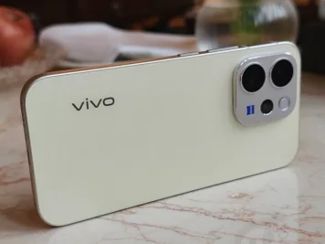 Vivo V80 Tipped for India Launch With 7,200mAh Battery and AI Camera Upgrades